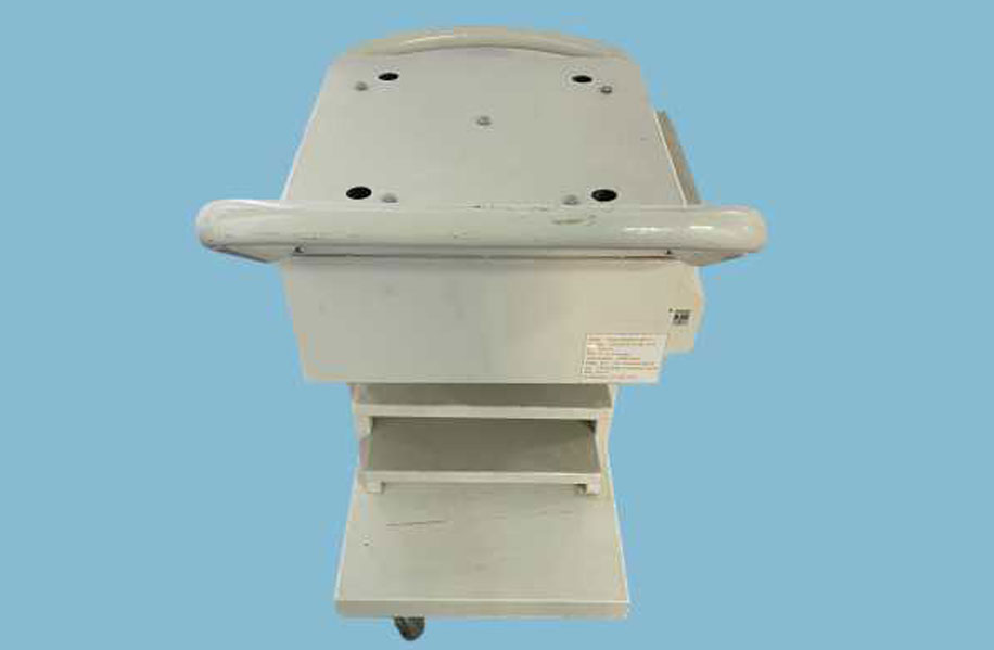 trolley-for-electrosurgical-unit4